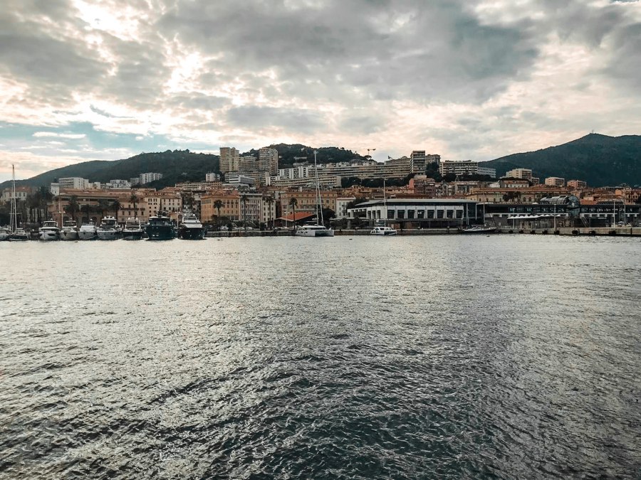 Uitzicht Ajaccio Corsica - Reiskick