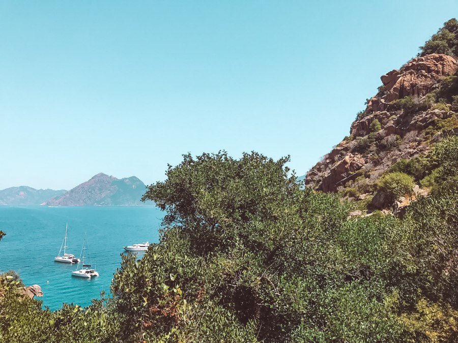 Uitzicht wandeltocht naar Piana, Corsica - Reiskick